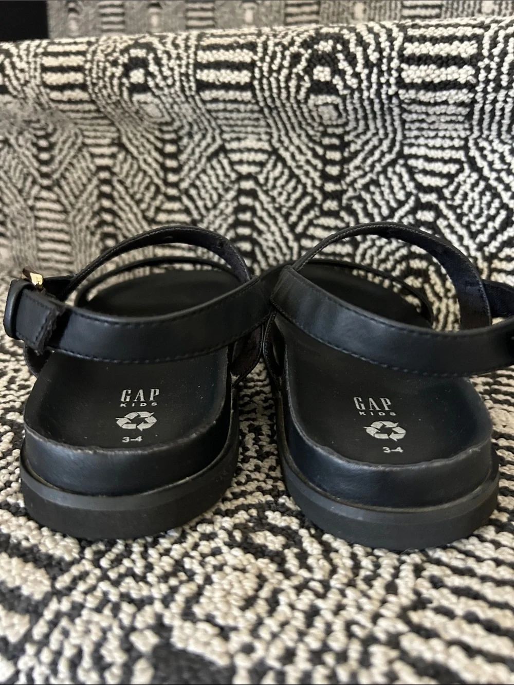 Girl’s GAP Black Sandals